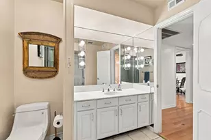 15930 Stillwood St, Dallas, TX 75248 - Photo 18