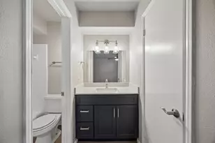 15745 El Estado Dr, Dallas, TX 75248 - Photo 10