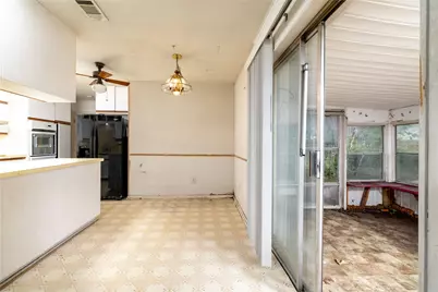 4917 Emerald Lake Drive, Fort Worth, TX 76103 - Photo 12