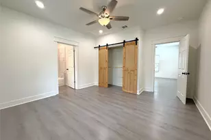 907 Davis Street S, Sulphur Springs, TX 75482 - Photo 14