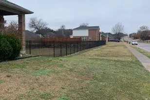 1500 Vernon Castle Ave, Benbrook, TX 76126 - Photo 2