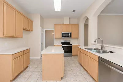 5121 Yaupon Drive, Arlington, TX 76018 - Photo 14