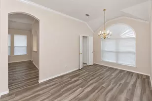 5121 Yaupon Dr, Arlington, TX 76018 - Photo 8