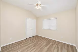 5121 Yaupon Dr, Arlington, TX 76018 - Photo 32