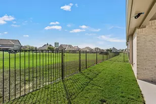12228 Ross Calhoun Dr, Fort Worth, TX 76179 - Photo 34