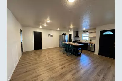 3305 Swan Street, Haltom City, TX 76117 - Photo 4