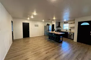 3305 Swan St, Haltom City, TX 76117 - Photo 4