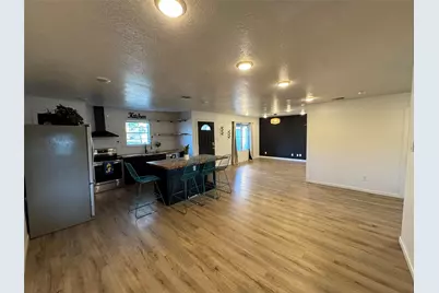 3305 Swan Street, Haltom City, TX 76117 - Photo 8