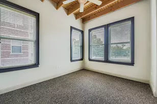 928 Lipscomb St, Fort Worth, TX 76104 - Photo 8