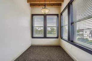 928 Lipscomb St, Fort Worth, TX 76104 - Photo 6