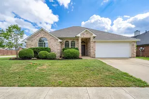7036 Herman Jared Dr, North Richland Hills, TX 76182 - Photo 2