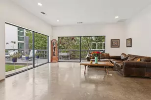 31 Vanguard Way, Dallas, TX 75243 - Photo 2