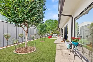 31 Vanguard Way, Dallas, TX 75243 - Photo 32