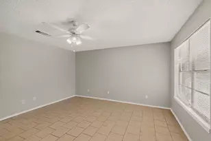820 Ash St, Burleson, TX 76028 - Photo 8
