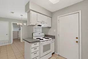 820 Ash St, Burleson, TX 76028 - Photo 18