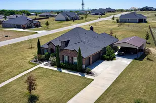 1021 Flagstone Dr, Weatherford, TX 76085 - Photo 2