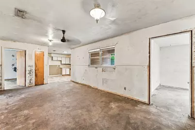 1407 Berkshire Street, Waco, TX 76705 - Photo 8