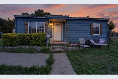 318 Charles Drive, Irving, TX 75060 - Photo 2