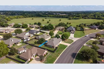 301 Wintergreen Court, Weatherford, TX 76085 - Photo 32