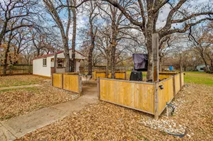 1809 Whispering Oaks St, Burleson, TX 76028 - Photo 4