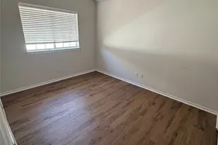 1737 Circle Creek Dr, Lewisville, TX 75067 - Photo 2