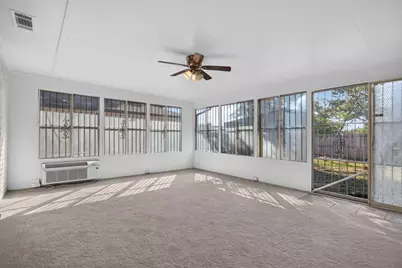 9610 Jennie Lee Lane, Dallas, TX 75227 - Photo 24