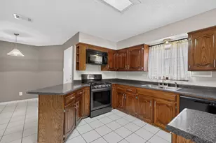 2009 Glencrest Ln, Garland, TX 75040 - Photo 6