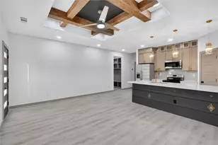 712 E 10th St, Kemp, TX 75143 - Photo 4