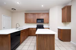 11938 Kingsville Dr, Frisco, TX 75035 - Photo 8