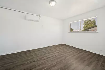 2701 Hemphill Street #102, Fort Worth, TX 76110 - Photo 6