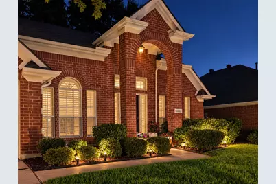 10112 Norman Court, Irving, TX 75063 - Photo 6