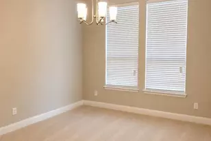 2818 Twin Ridge Dr, Arlington, TX 76001 - Photo 12