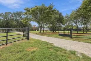 916 Cleve Cole Rd, Denison, TX 75021 - Photo 1