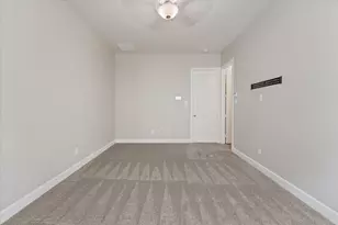 5160 Brickellia Dr, Dallas, TX 75209 - Photo 10