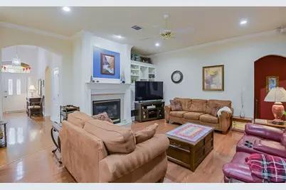 5024 Southpoint Drive, Arlington, TX 76017 - Photo 8