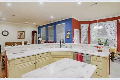 5024 Southpoint Drive, Arlington, TX 76017 - Photo 14
