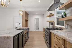 801 N 14th St, Waco, TX 76707 - Photo 12