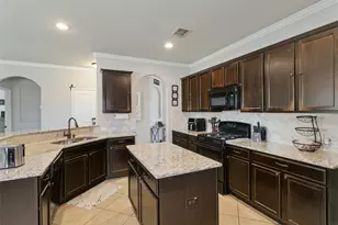 361 Coral Vine Ln, Fort Worth, TX 76028 - Photo 2