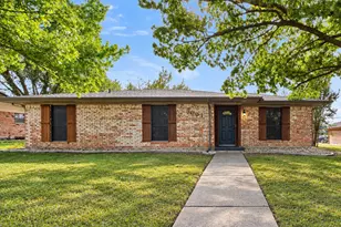3003 Linda Dr, Ennis, TX 75119 - Photo 1