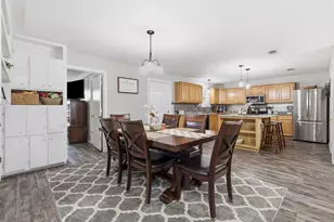 609 W Kilpatrick Ave, Cleburne, TX 76033 - Photo 8