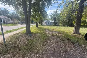 708 6th St SE, Paris, TX 75460 - Photo 1