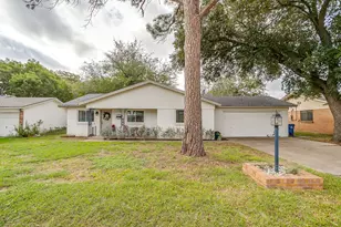 1033 Angela Ct, Everman, TX 76140 - Photo 2