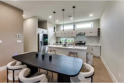 145 N Henderson Avenue #104, Dallas, TX 75214 - Photo 2
