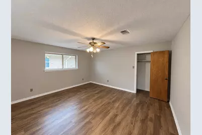 3408 Bellah Court, Irving, TX 75062 - Photo 8