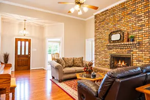 104 Lakeridge Ct, Weatherford, TX 76087 - Photo 16