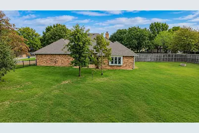 104 Lakeridge Court, Weatherford, TX 76087 - Photo 8