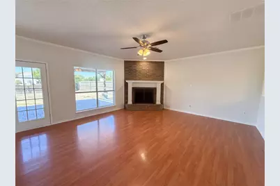 304 Holly Court, Murphy, TX 75094 - Photo 6