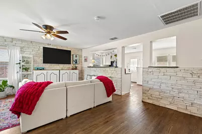 2425 S 2nd Street, Waco, TX 76706 - Photo 10