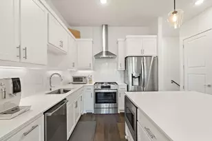 160 W Canty St, Dallas, TX 75208 - Photo 6