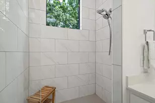 160 W Canty St, Dallas, TX 75208 - Photo 12